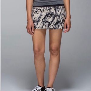 Lululemon Sz 2 Tall Pace Setter Skirt Great Granite Black Mojave Tan